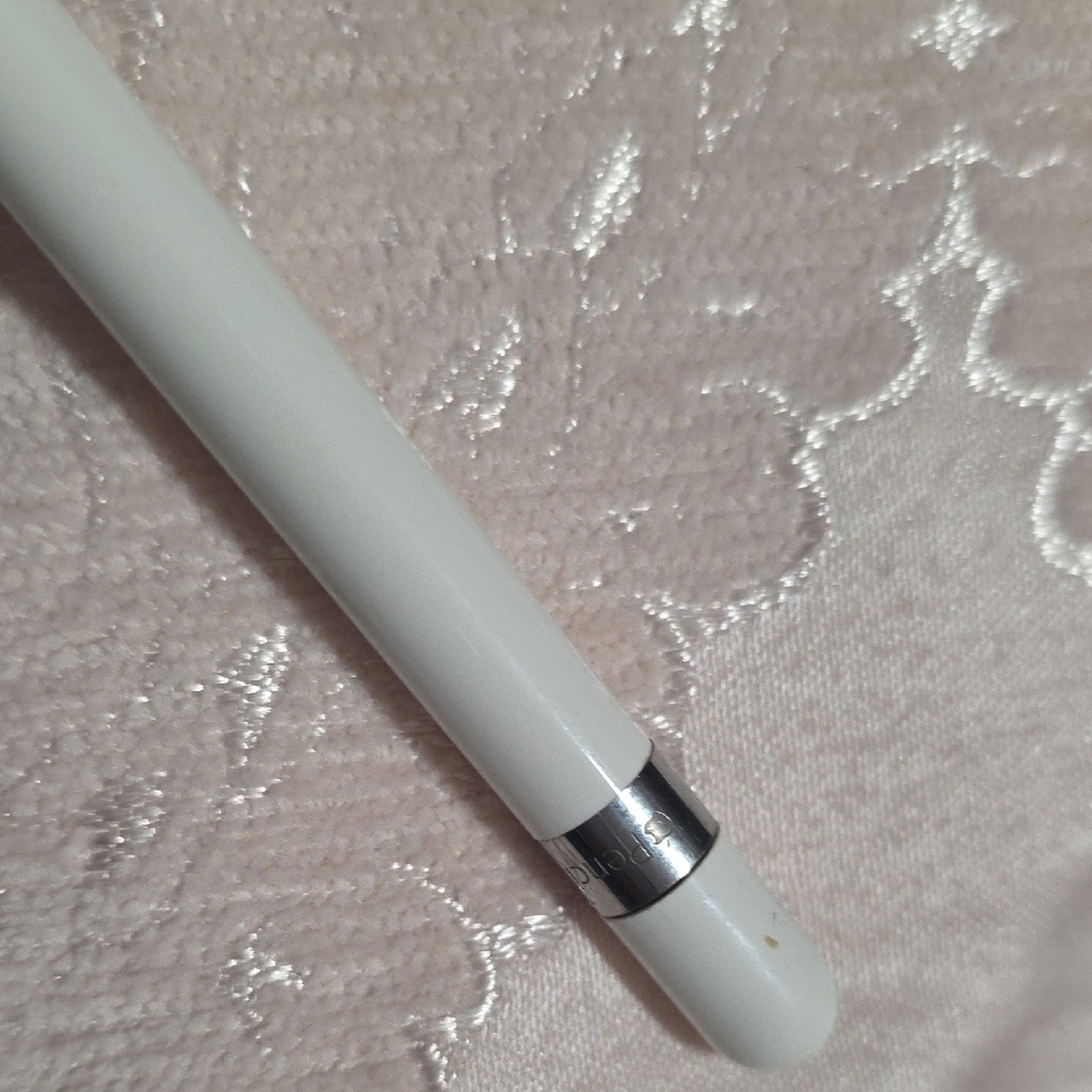 Apple White 1ST Generation Pencil